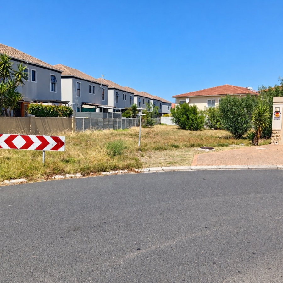  Bedroom Property for Sale in Parklands Western Cape